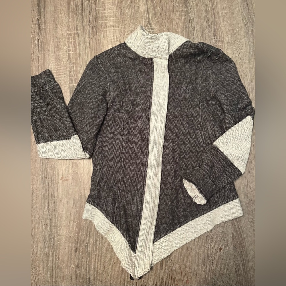 Puma angle zip sweater